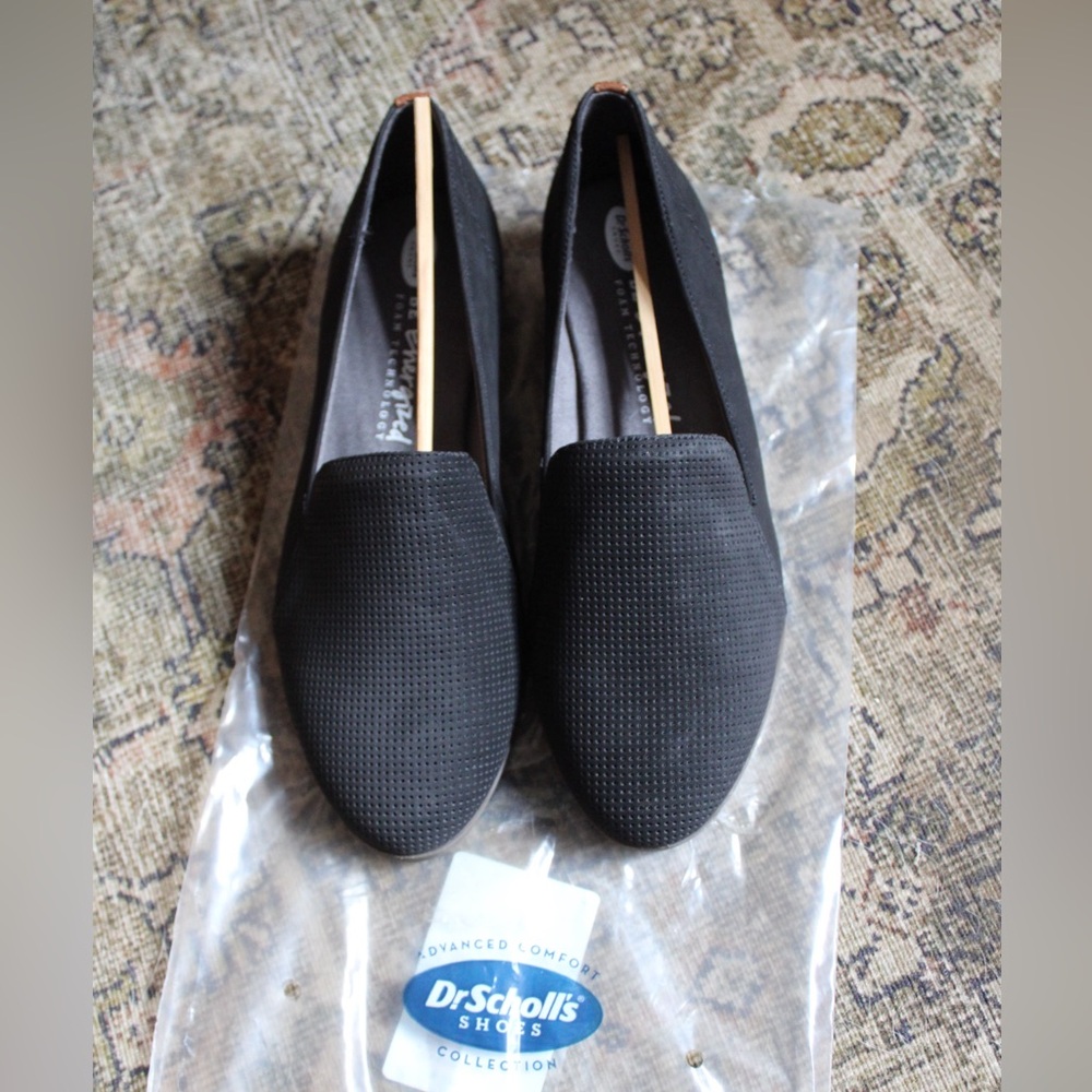 Dr. Scholl's Classic Black Slip-Ons Size 7.5